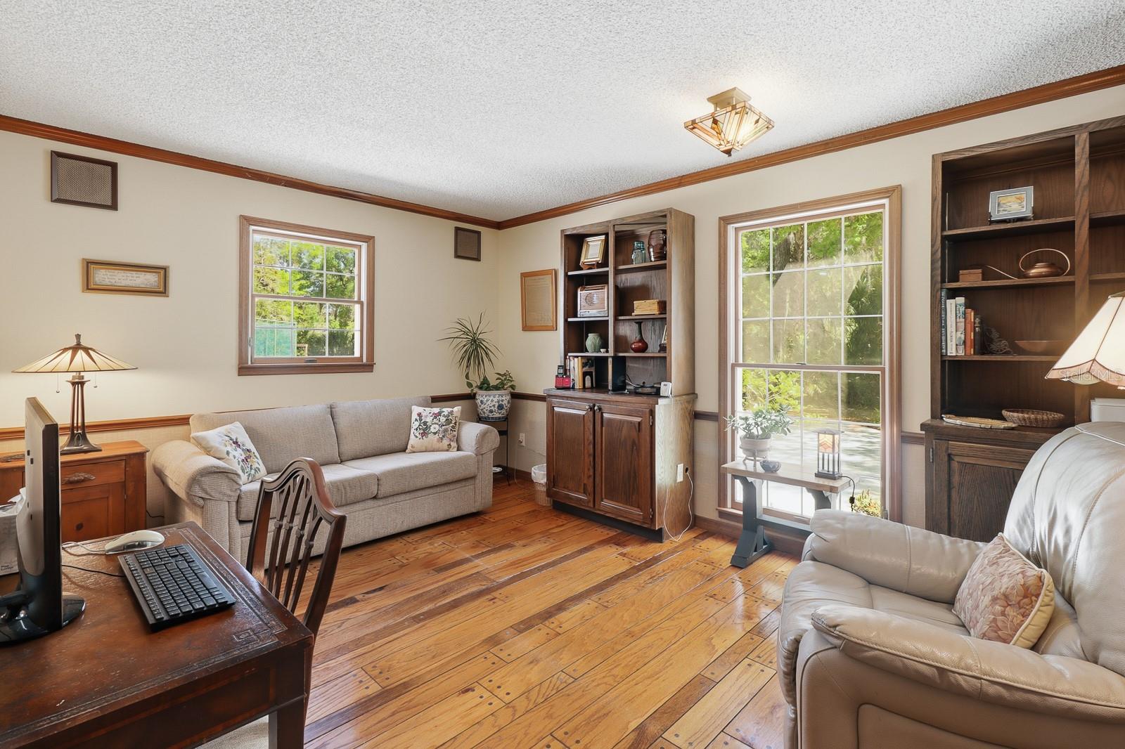 Image 29 of 73 For 6491 Spruce Creek Road