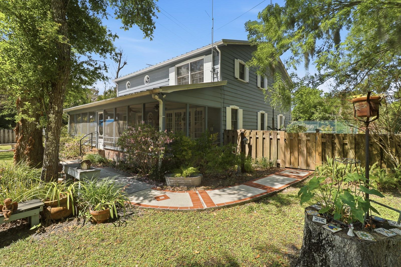 Image 37 of 73 For 6491 Spruce Creek Road