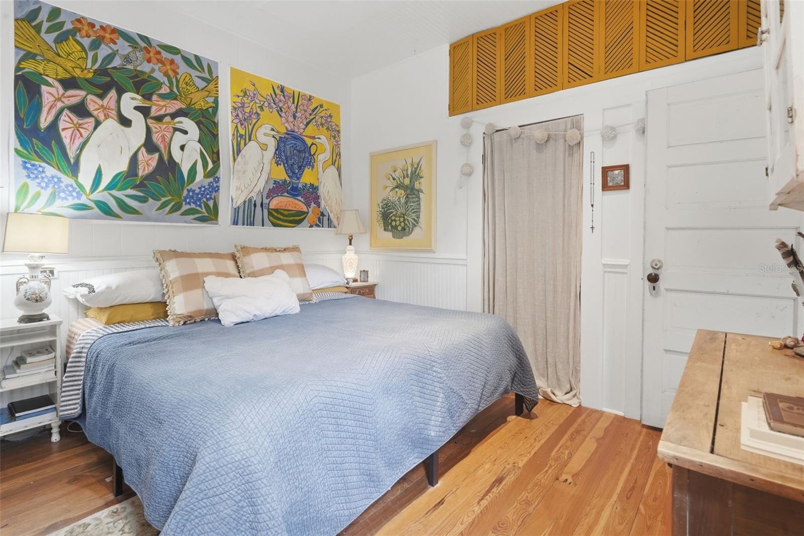 Image 12 of 32 For 748 Florence Avenue