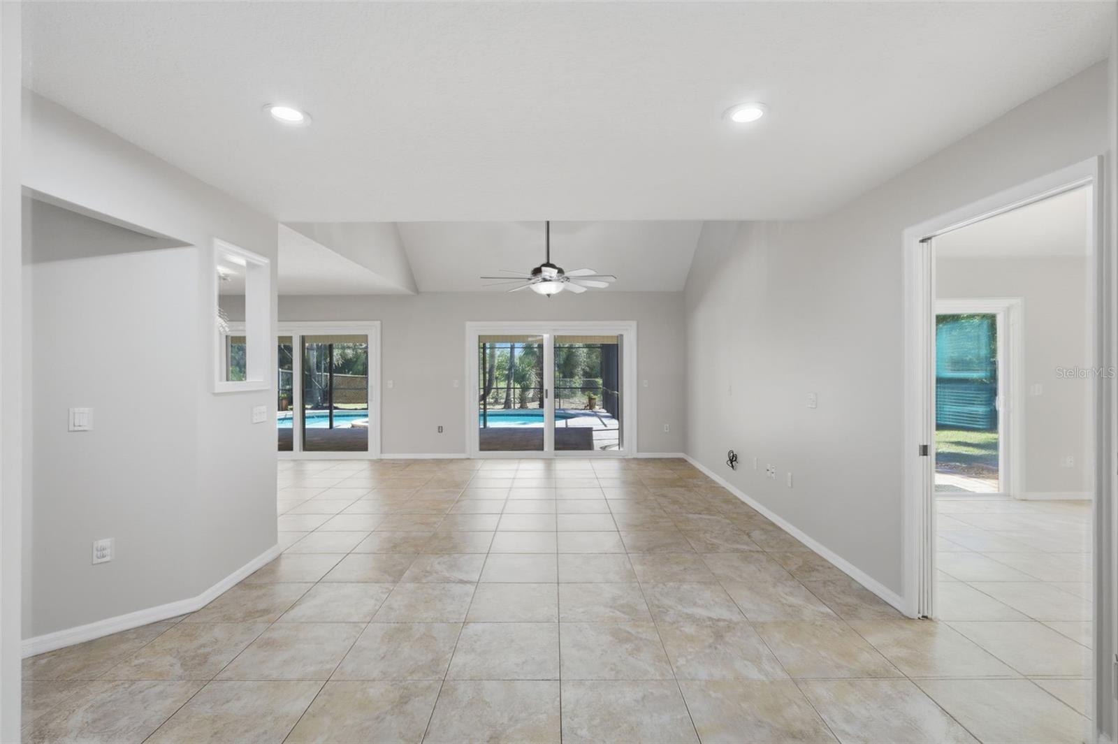 Image 14 of 64 For 69 Spring Lake Drive