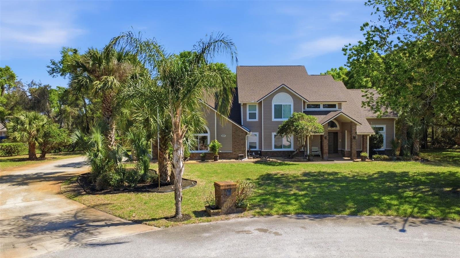 Image 5 of 64 For 69 Spring Lake Drive