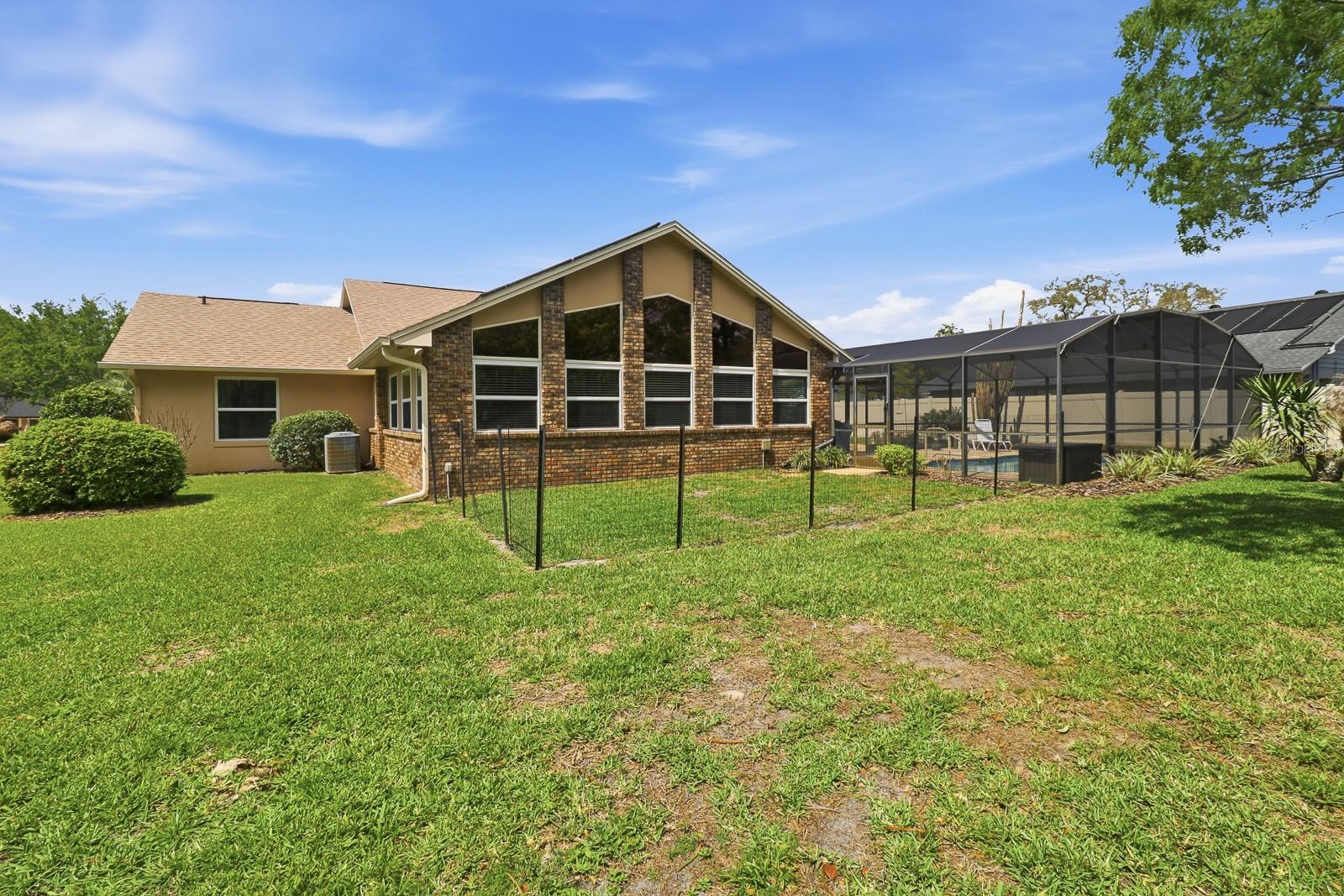 Image 39 of 41 For 407 Glen Abbey Lane