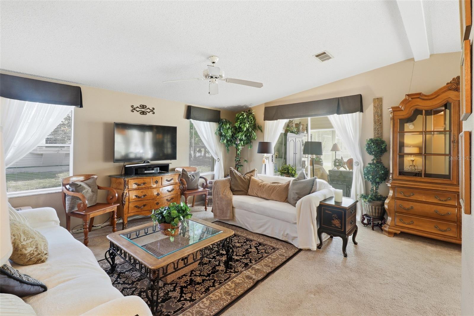 Image 13 of 34 For 171 Florence Boulevard