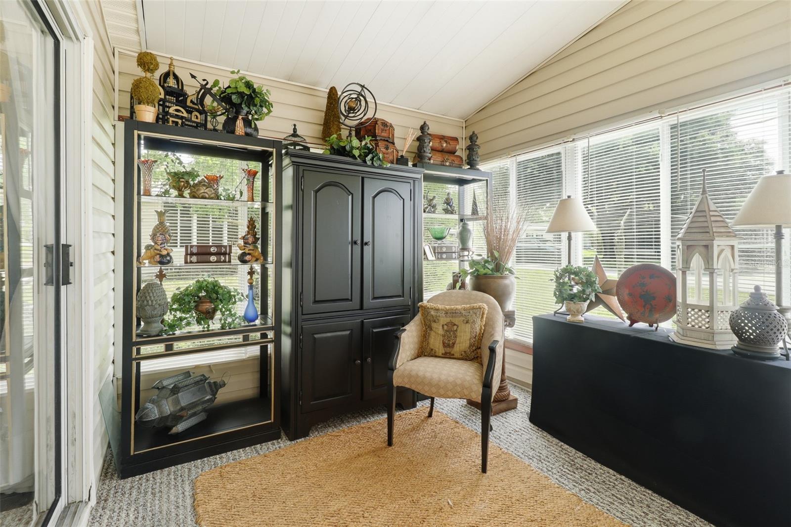 Image 15 of 34 For 171 Florence Boulevard