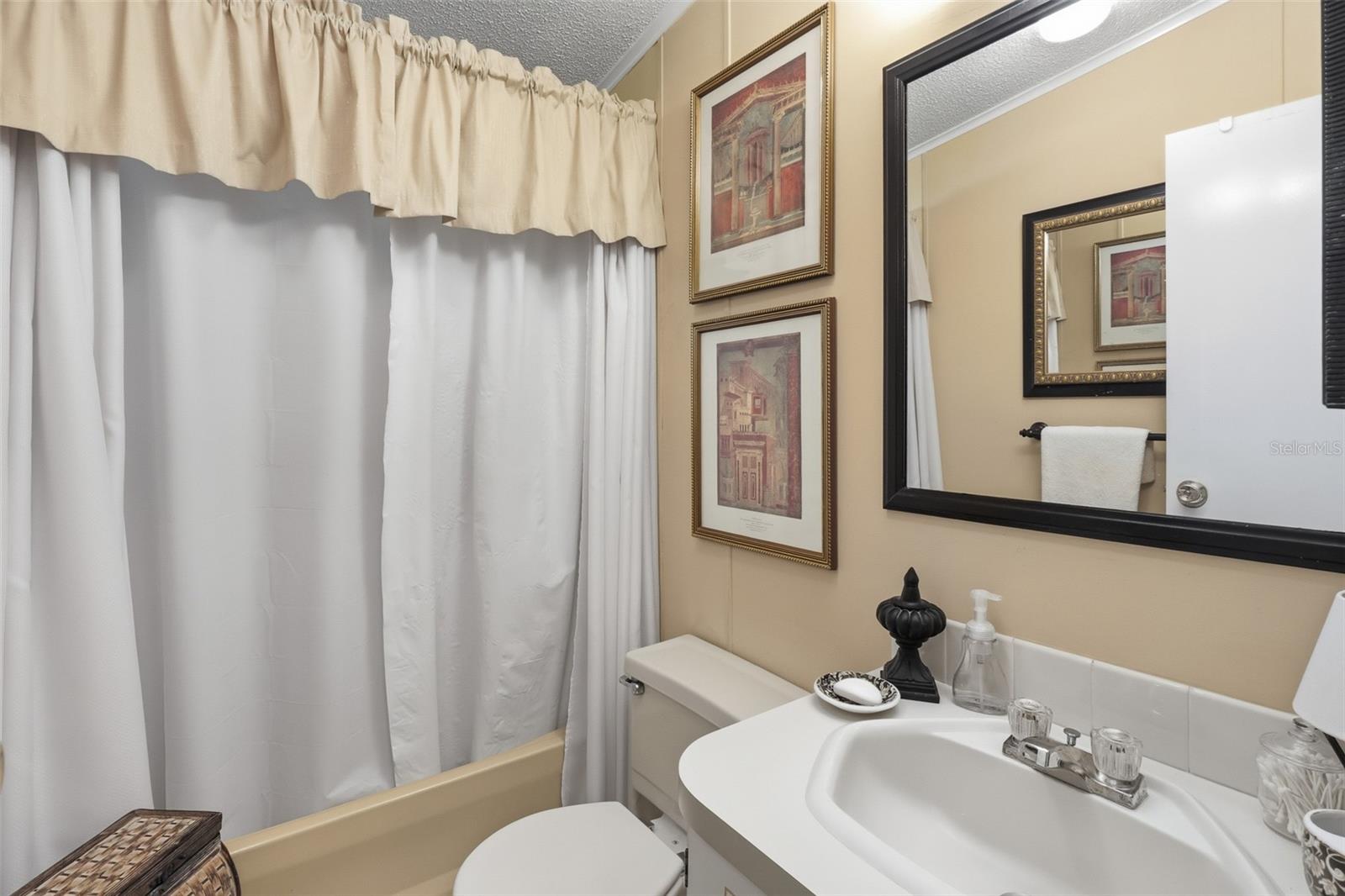 Image 20 of 34 For 171 Florence Boulevard