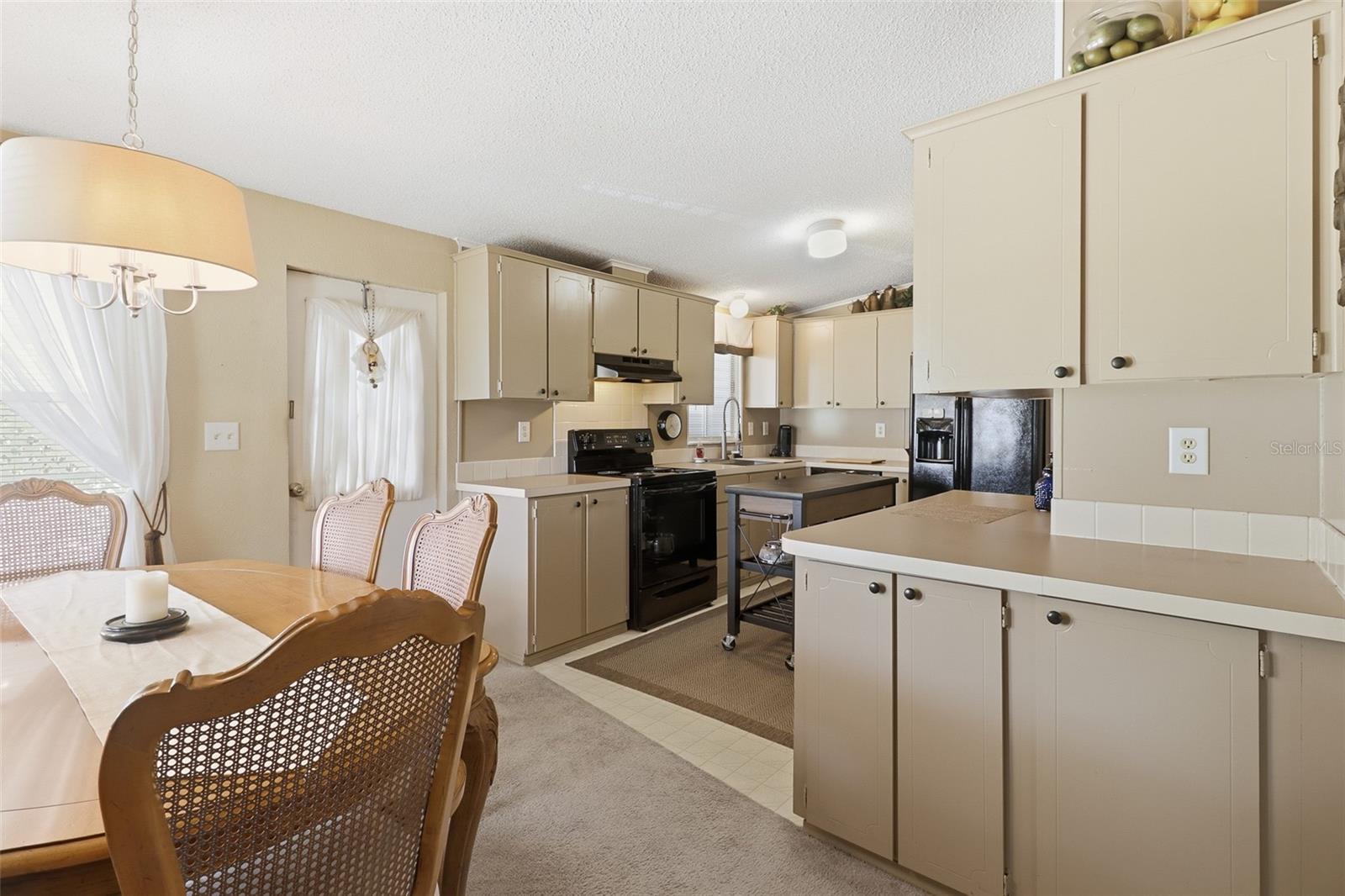 Image 8 of 34 For 171 Florence Boulevard