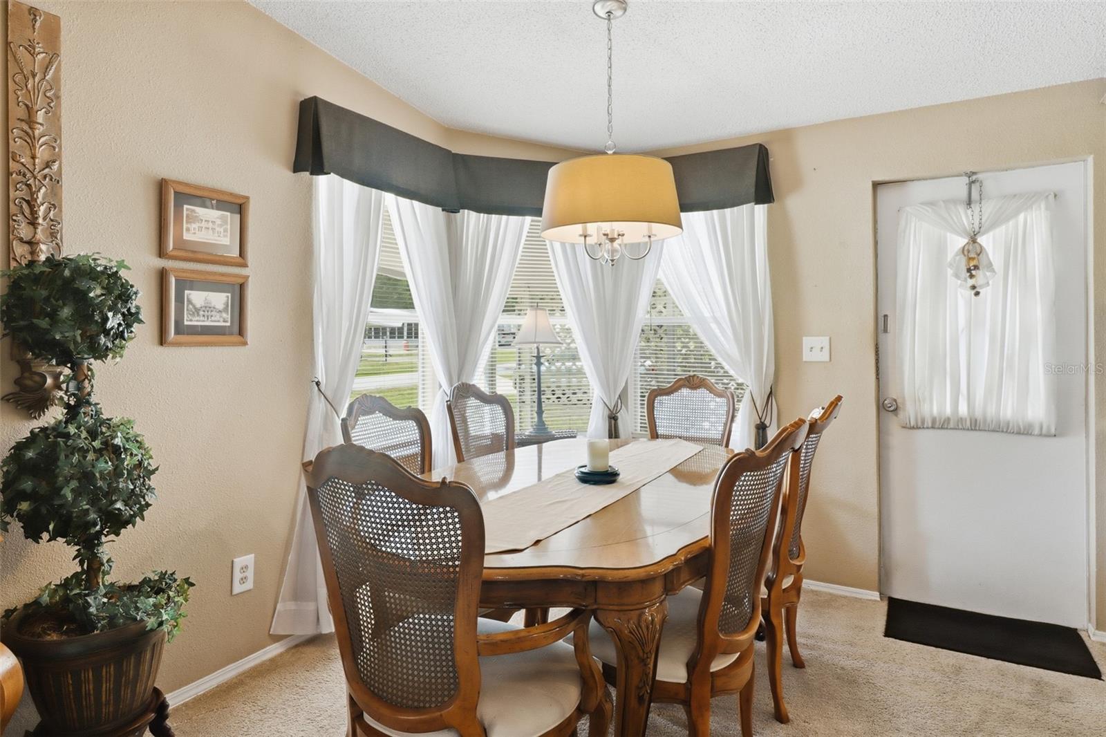 Image 9 of 34 For 171 Florence Boulevard