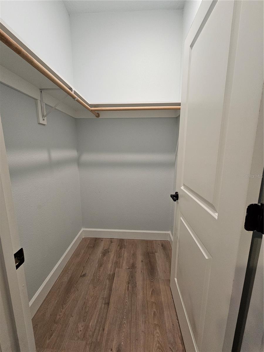 Image 13 of 19 For 232 Waldor Avenue