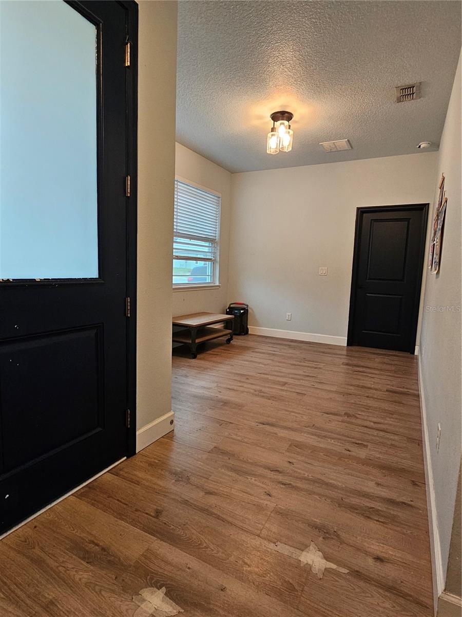 Image 5 of 19 For 232 Waldor Avenue