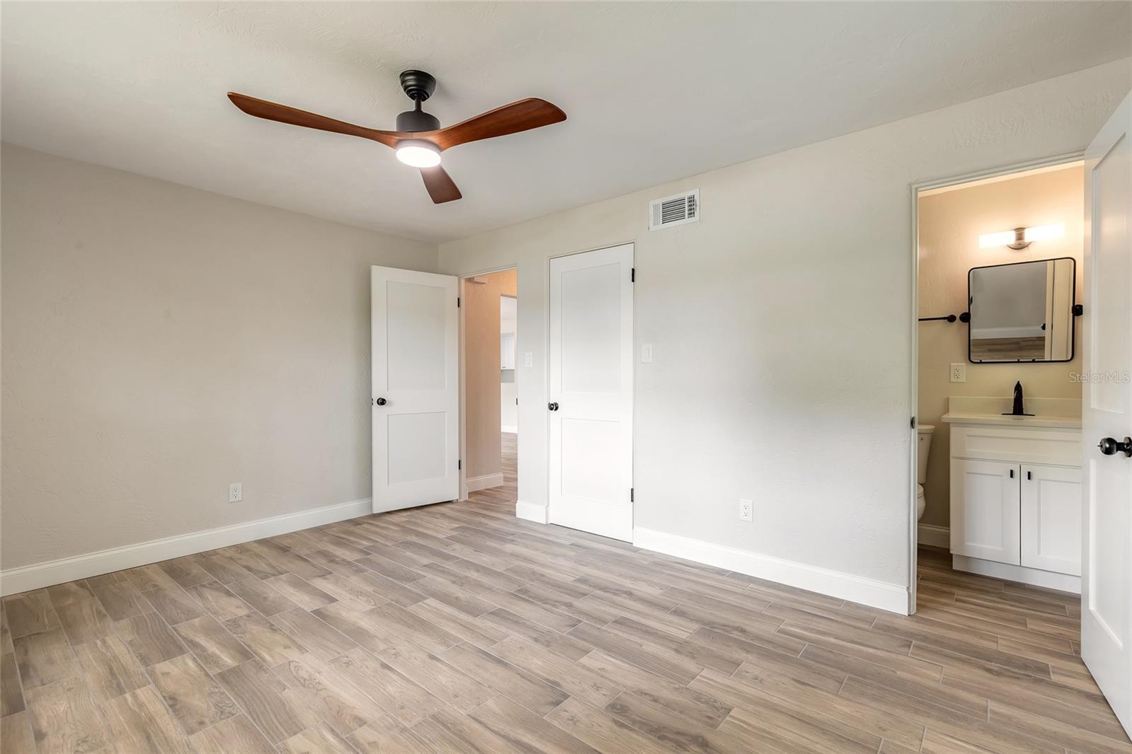 Image 20 of 30 For 39 Willis Drive