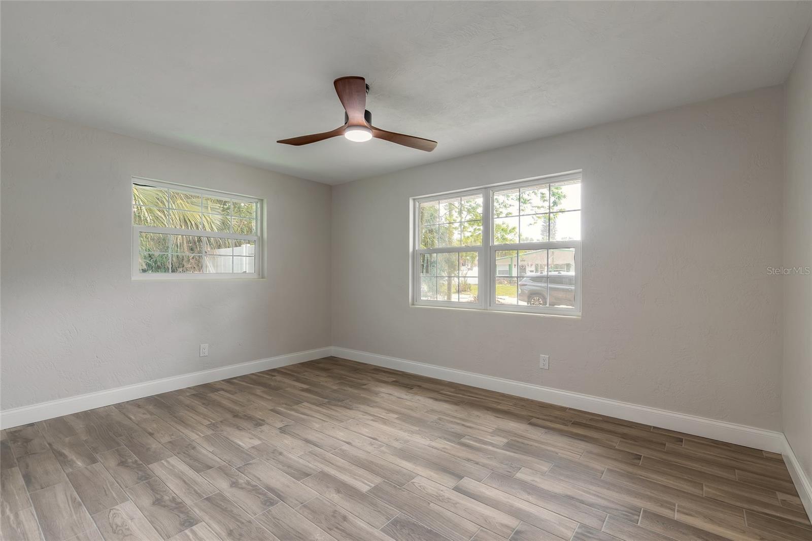 Image 21 of 30 For 39 Willis Drive