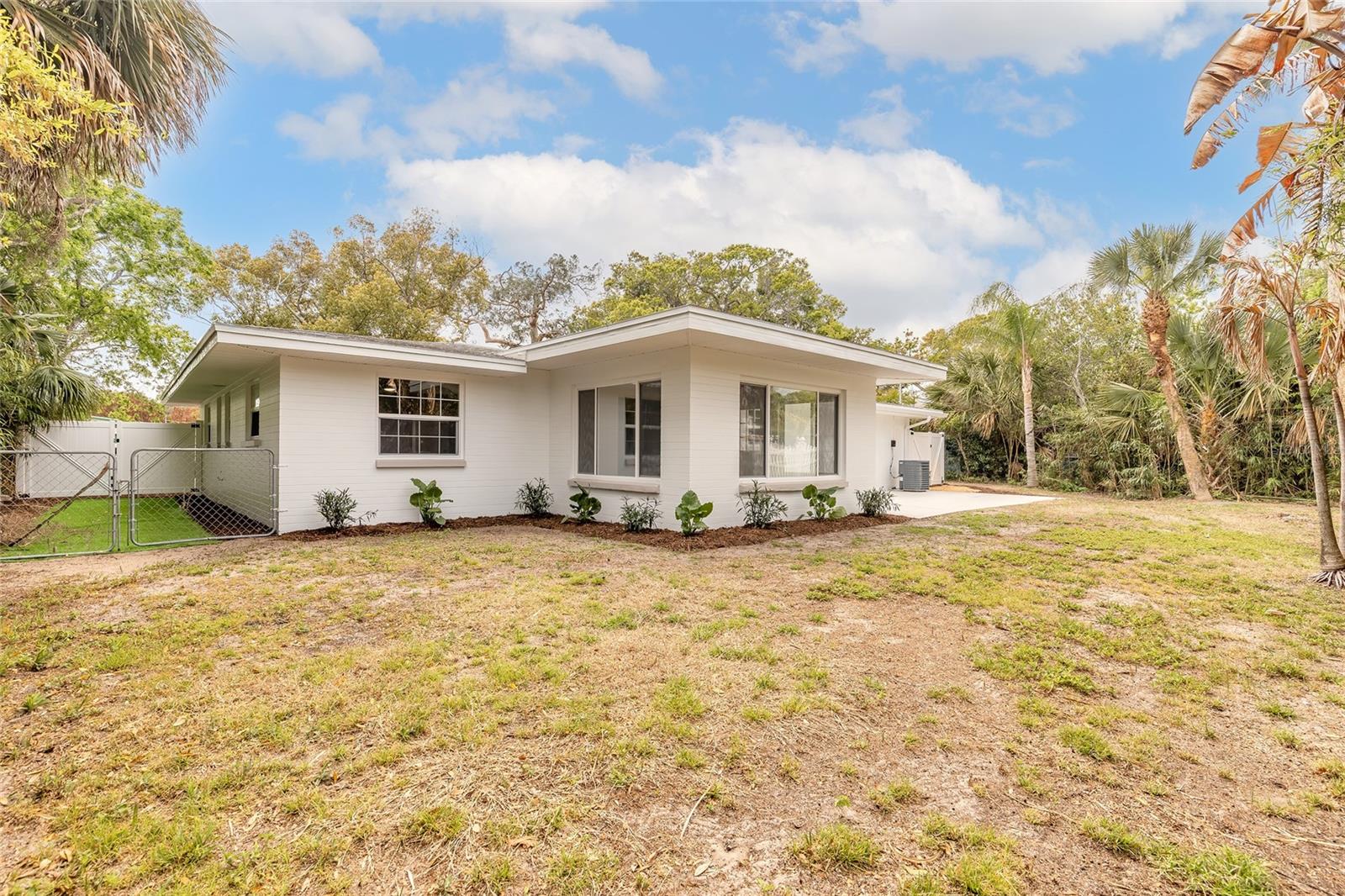 Image 27 of 30 For 39 Willis Drive