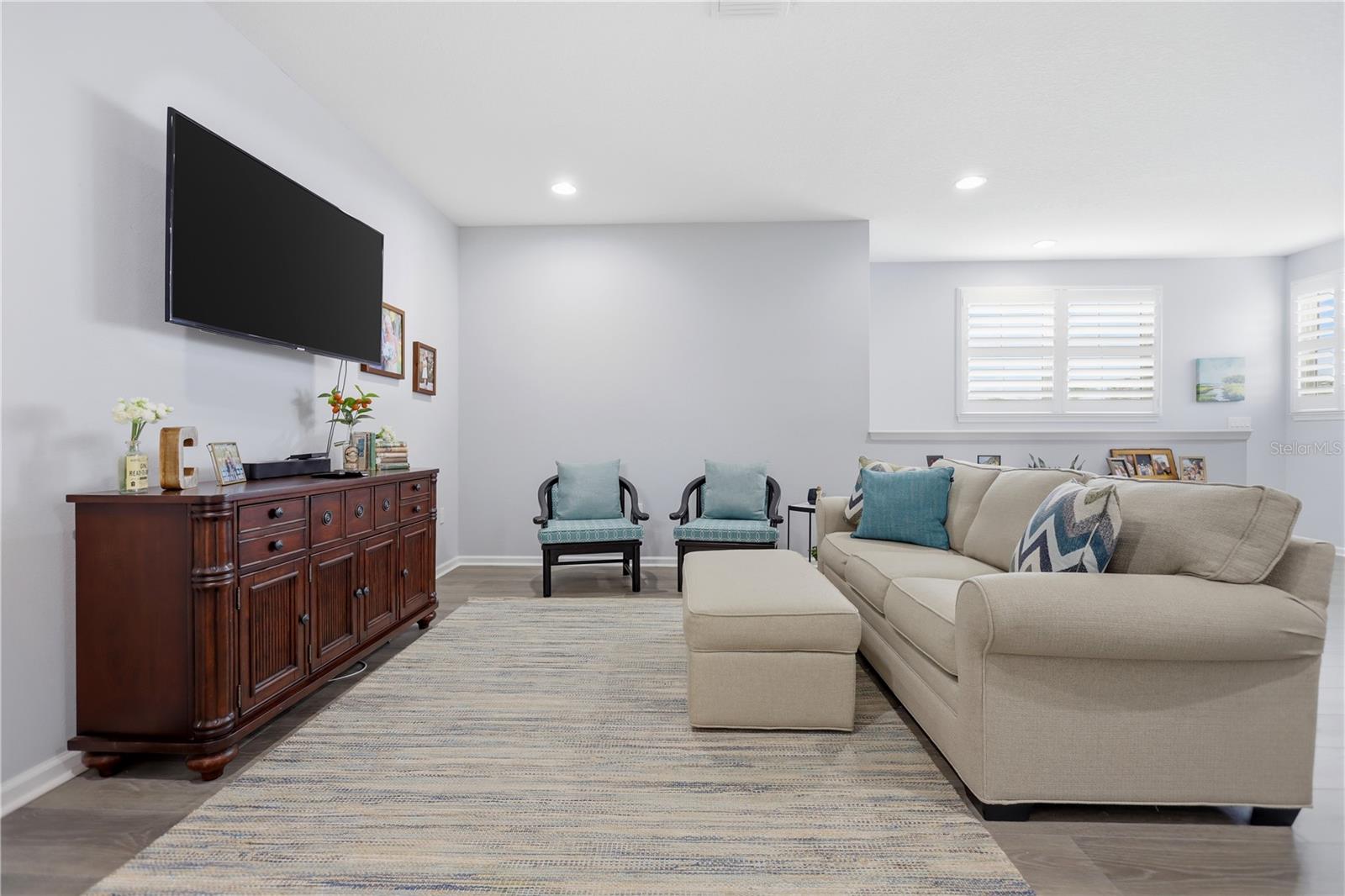 Image 15 of 66 For 261 Old Moss Circle