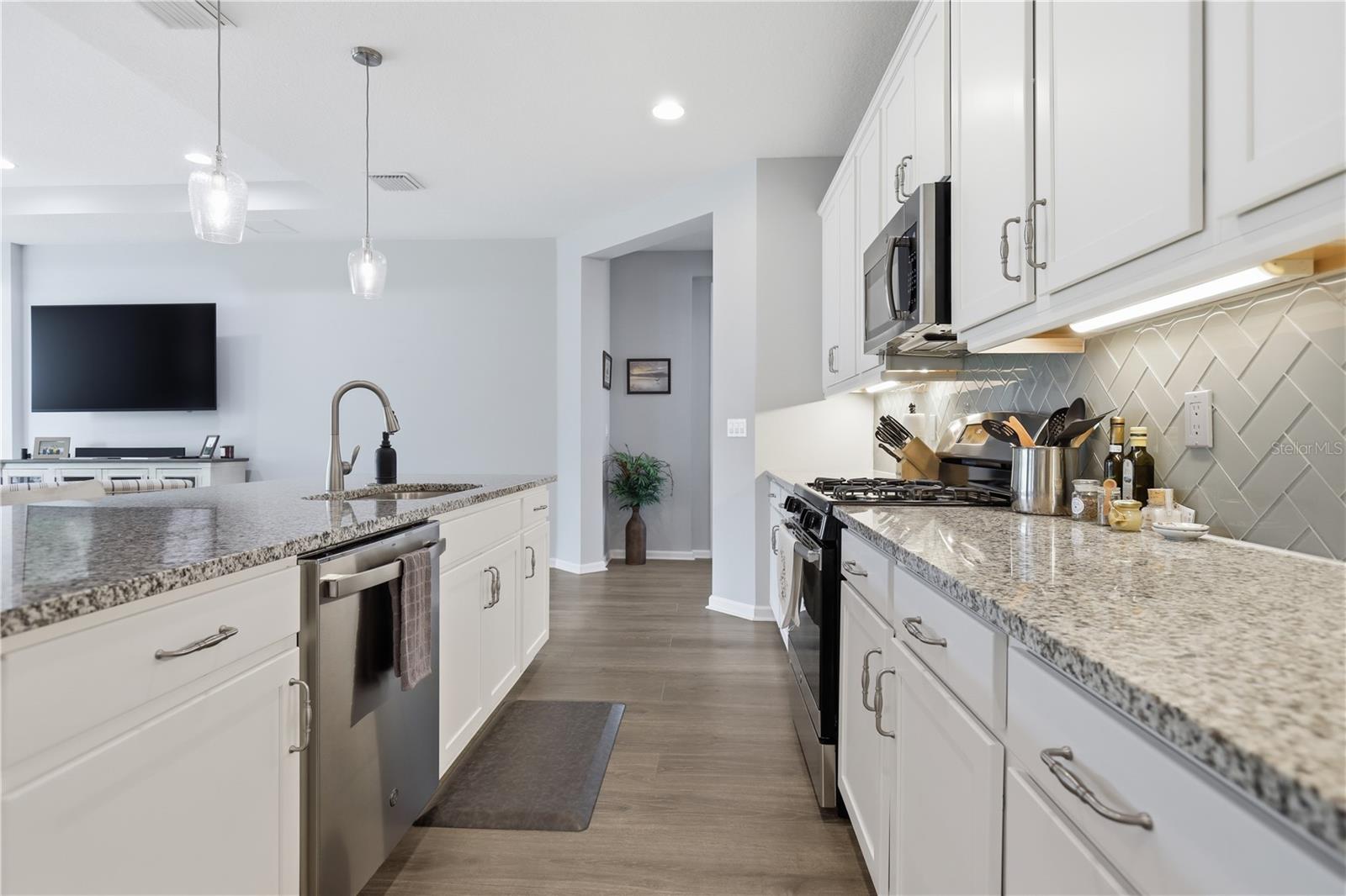 Image 20 of 66 For 261 Old Moss Circle