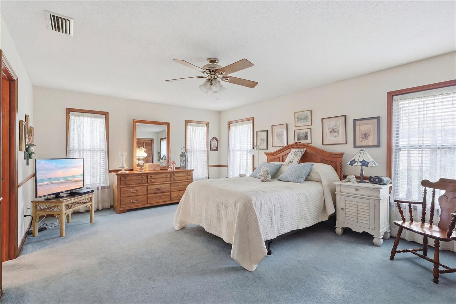 Image 17 of 30 For 831 Freemans Farm Road