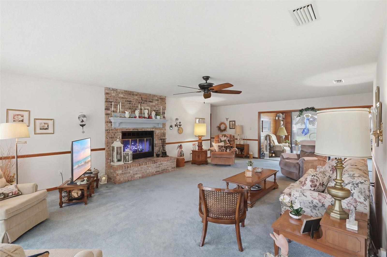 Image 3 of 30 For 831 Freemans Farm Road