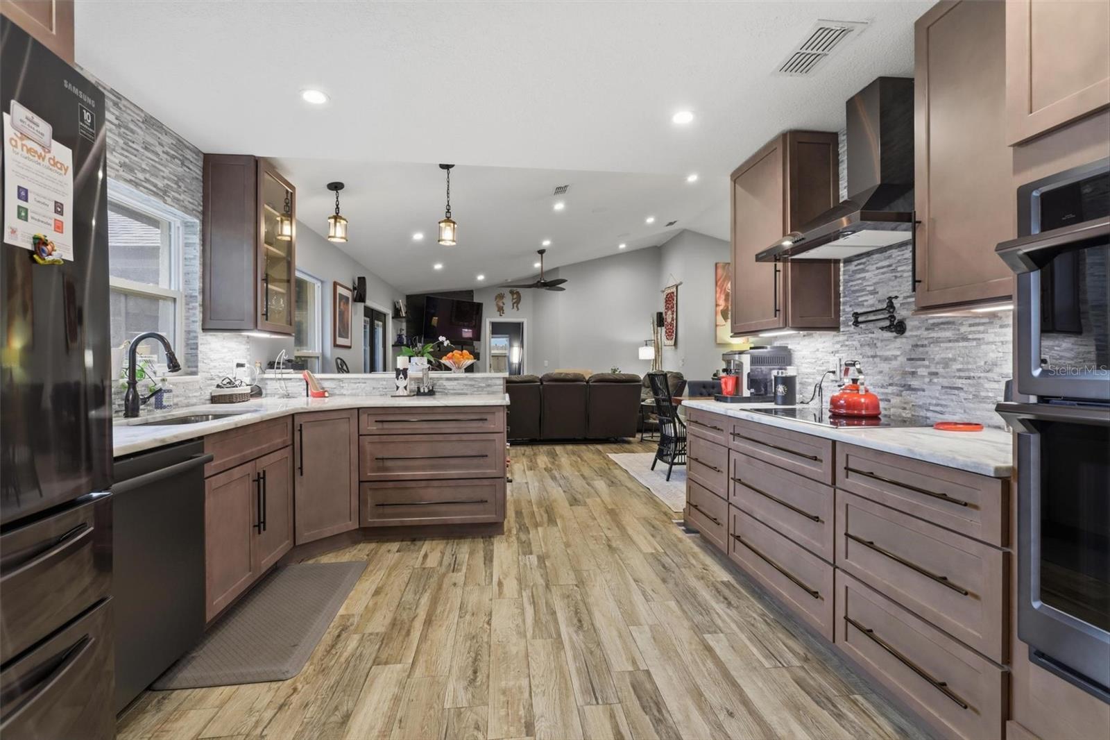 Image 11 of 31 For 2240 Heatheroak Drive