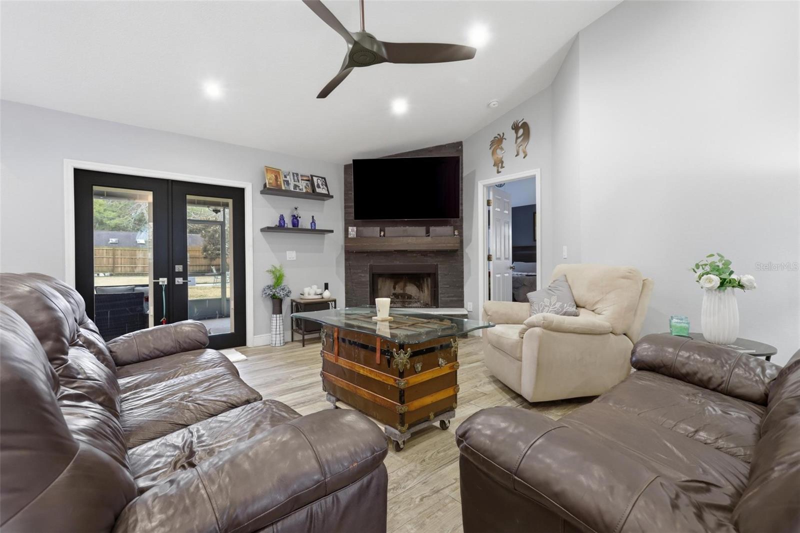 Image 13 of 31 For 2240 Heatheroak Drive