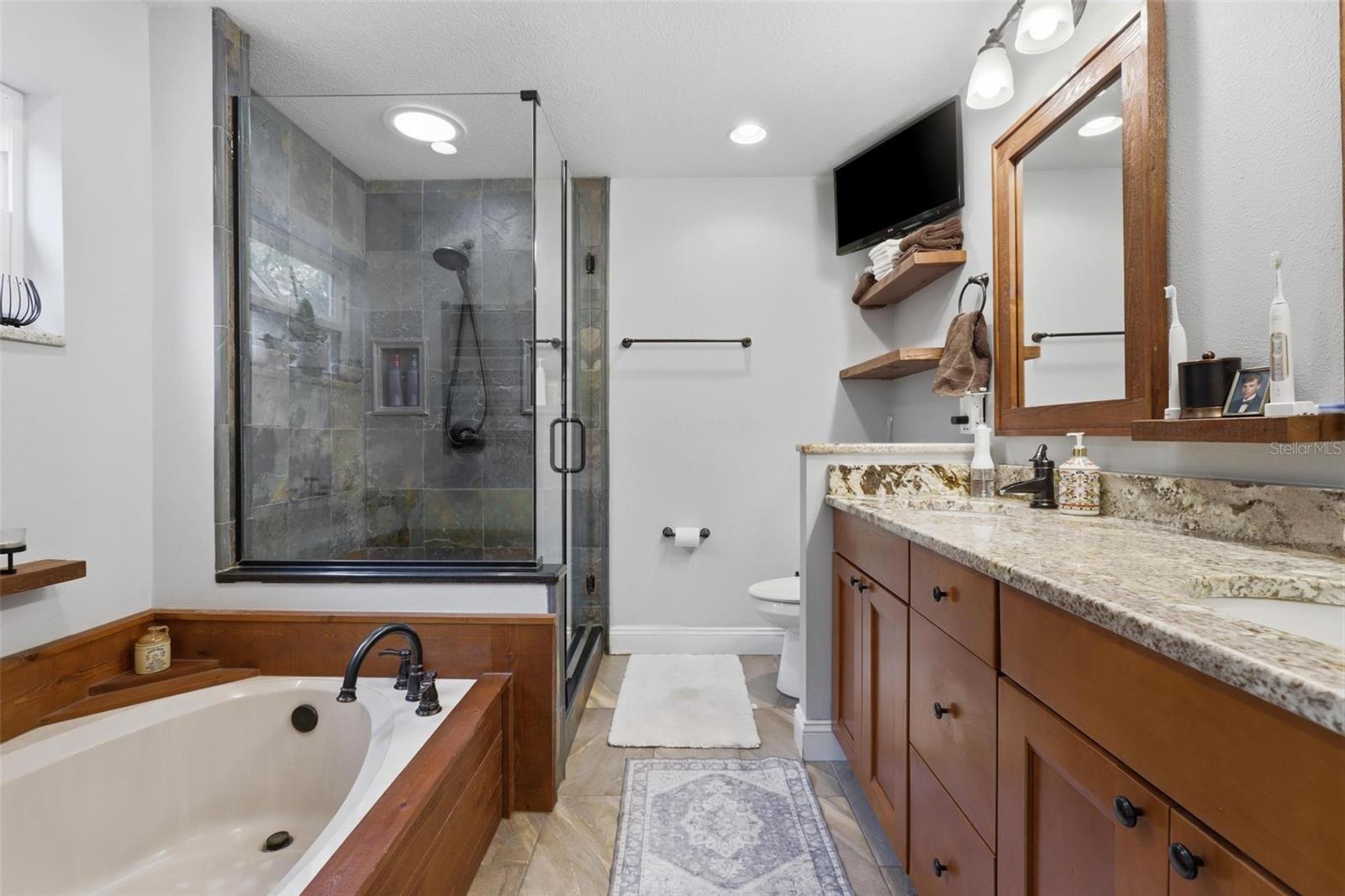 Image 17 of 31 For 2240 Heatheroak Drive