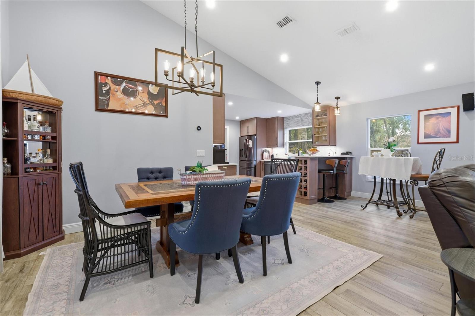 Image 5 of 31 For 2240 Heatheroak Drive