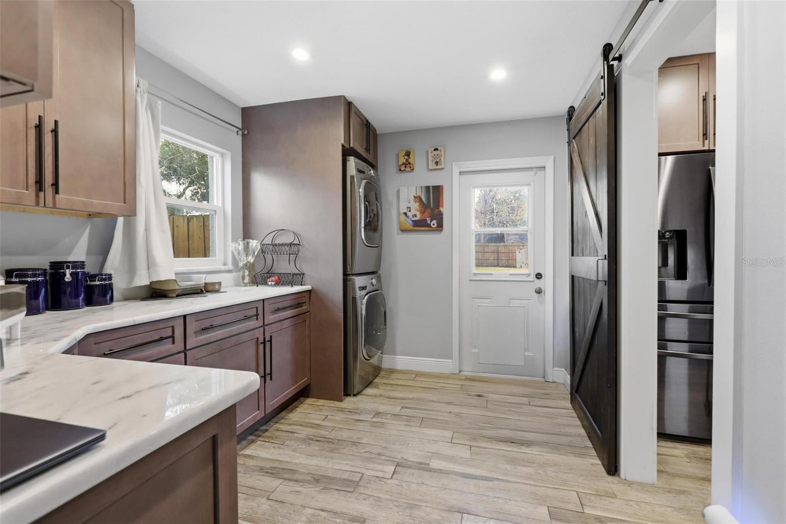 Image 9 of 31 For 2240 Heatheroak Drive