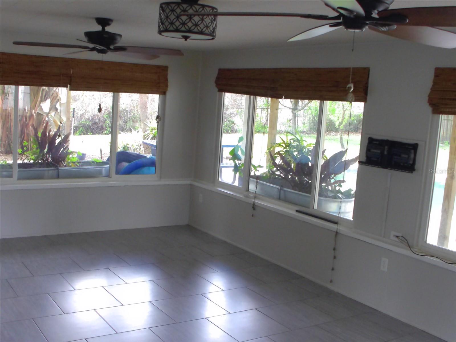 Image 15 of 24 For 42 Catalina Drive