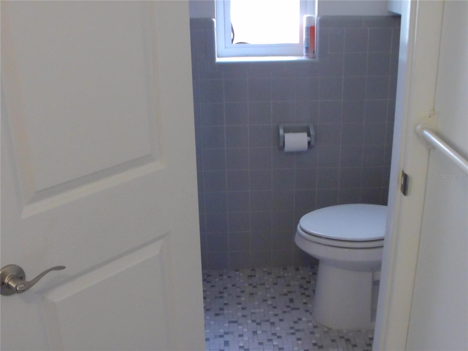 Image 20 of 24 For 42 Catalina Drive