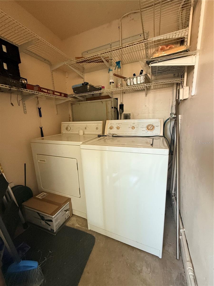 Image 24 of 30 For 100 Kentucky Avenue A6