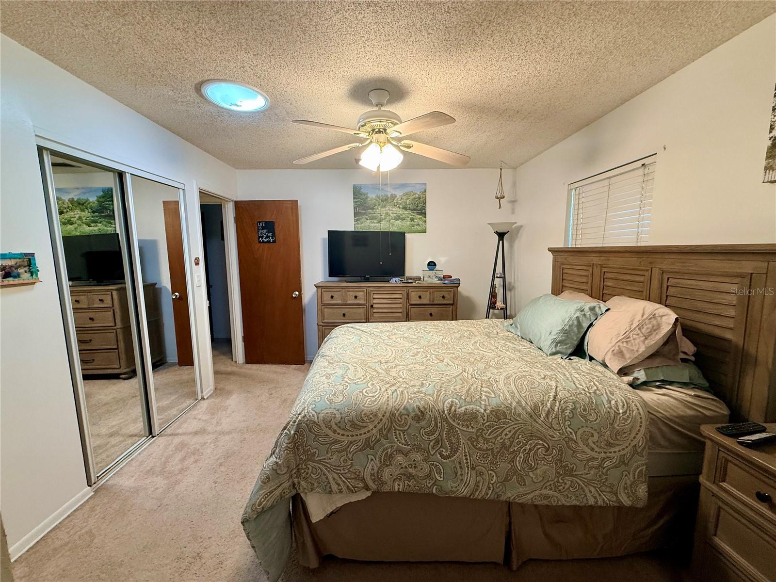 Image 14 of 25 For 303 Boundary Avenue