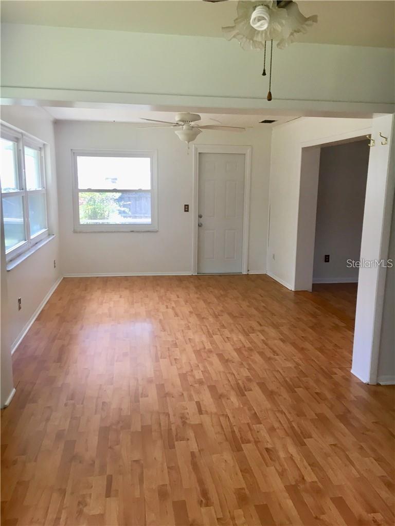 Image 6 of 25 For 303 Boundary Avenue