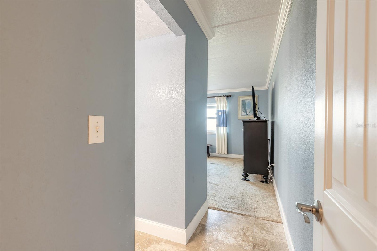 Image 16 of 29 For 3131 Ridgewood Avenue 101