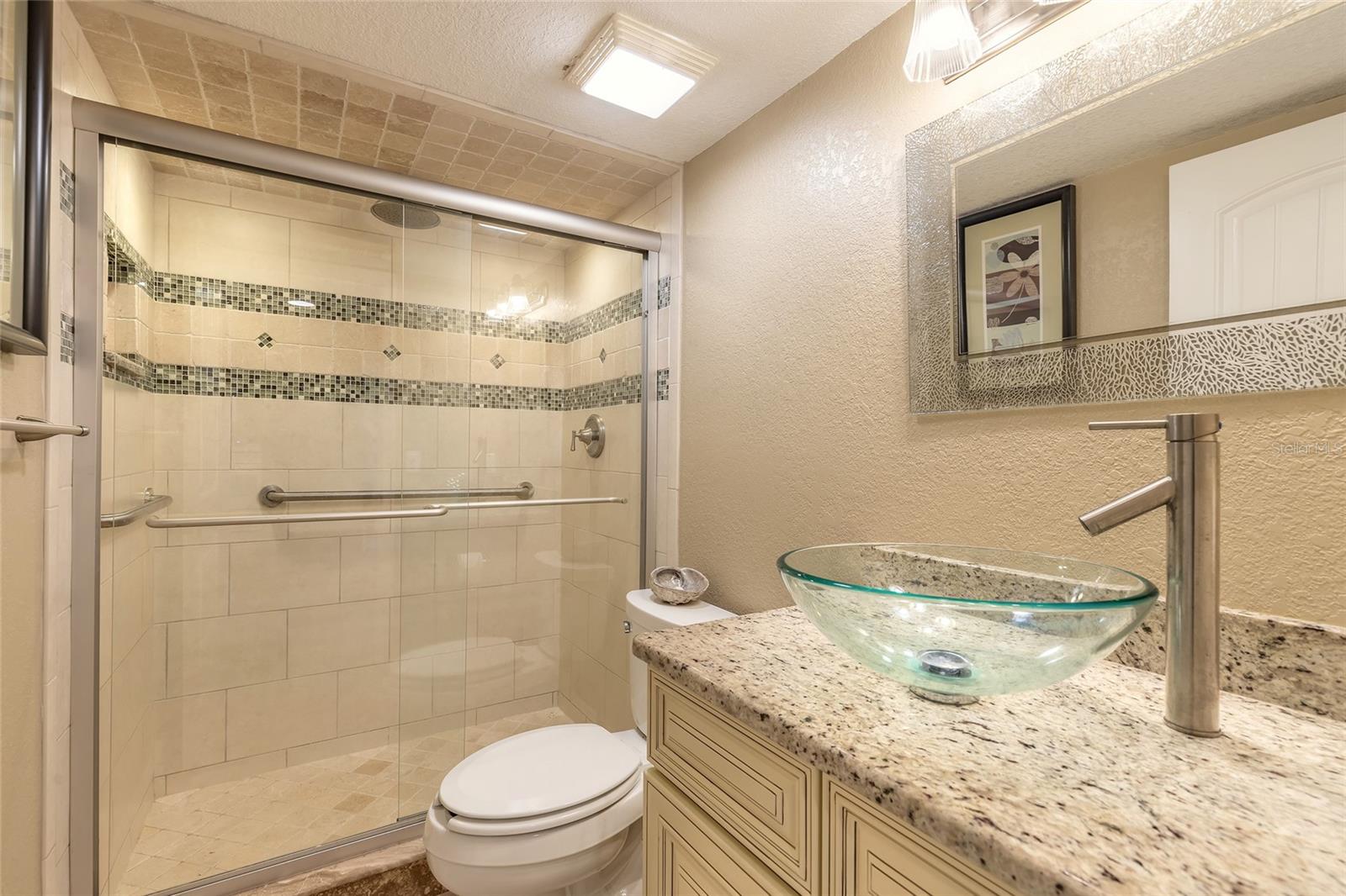 Image 20 of 29 For 3131 Ridgewood Avenue 101