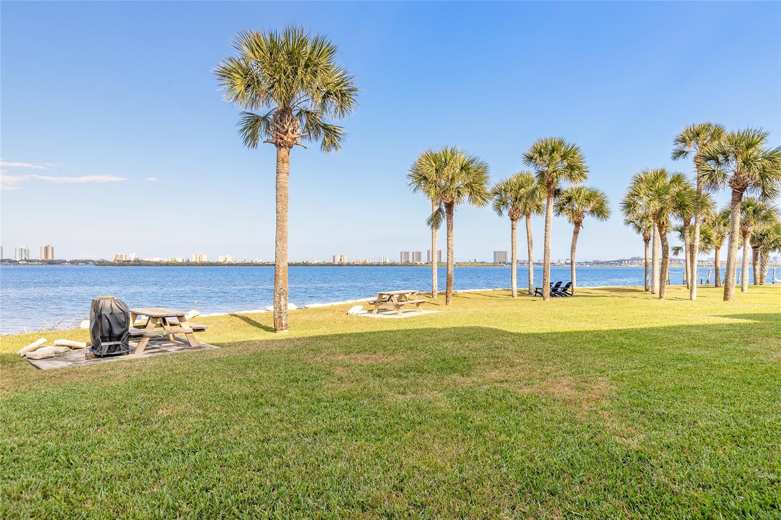 Image 24 of 29 For 3131 Ridgewood Avenue 101