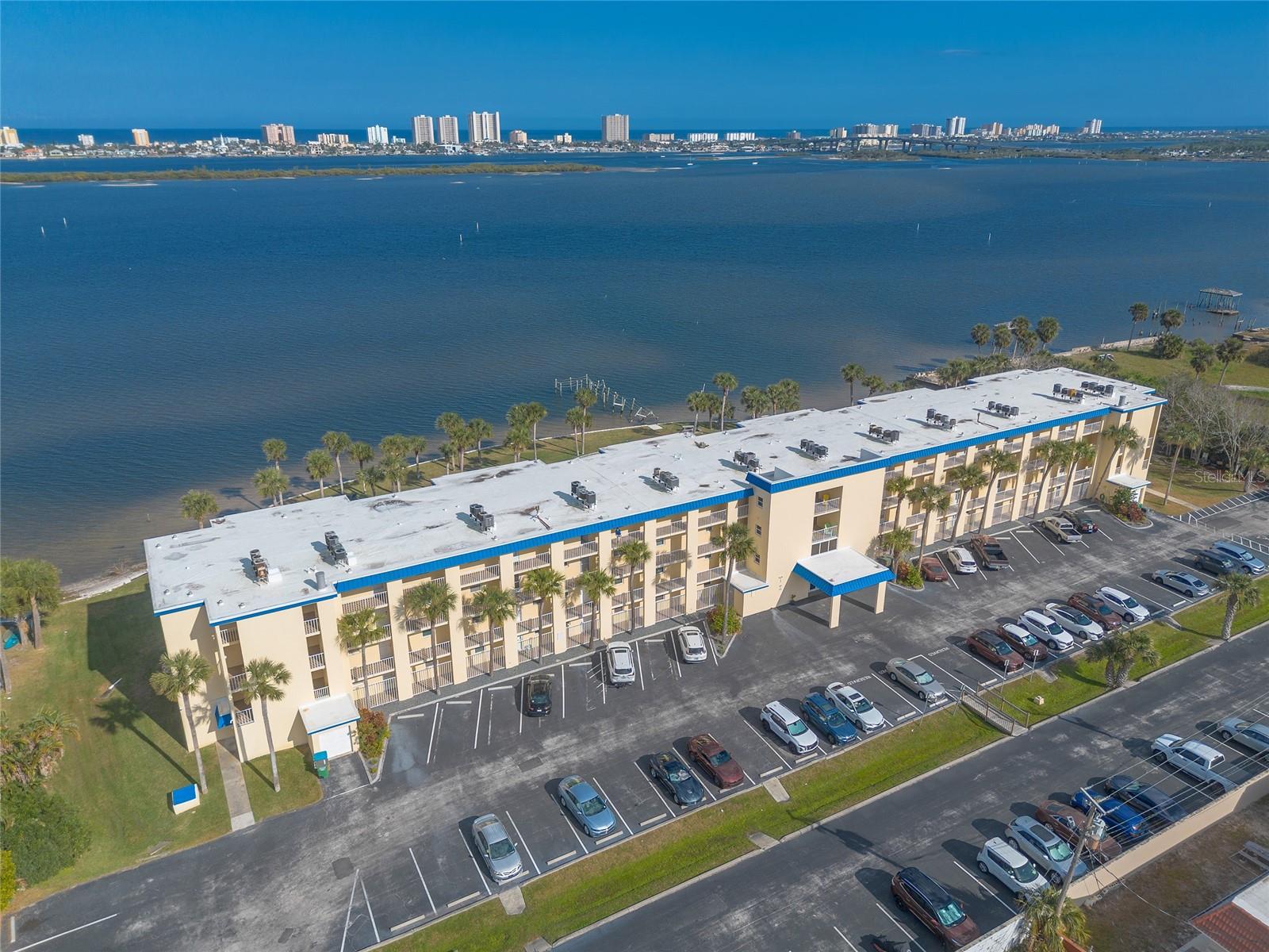 Image 27 of 29 For 3131 Ridgewood Avenue 101