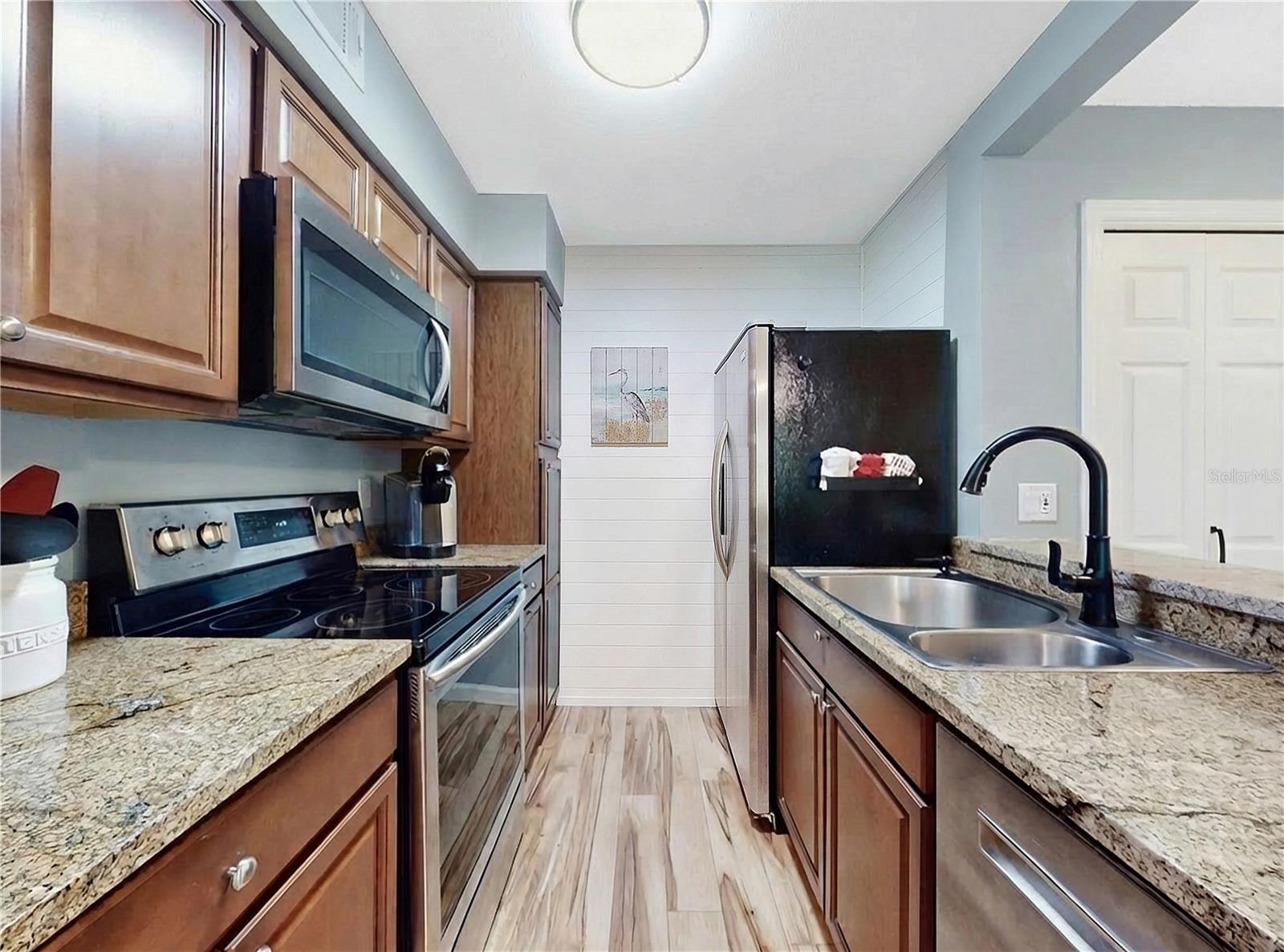 Image 10 of 40 For 1401 Palmetto Avenue 306