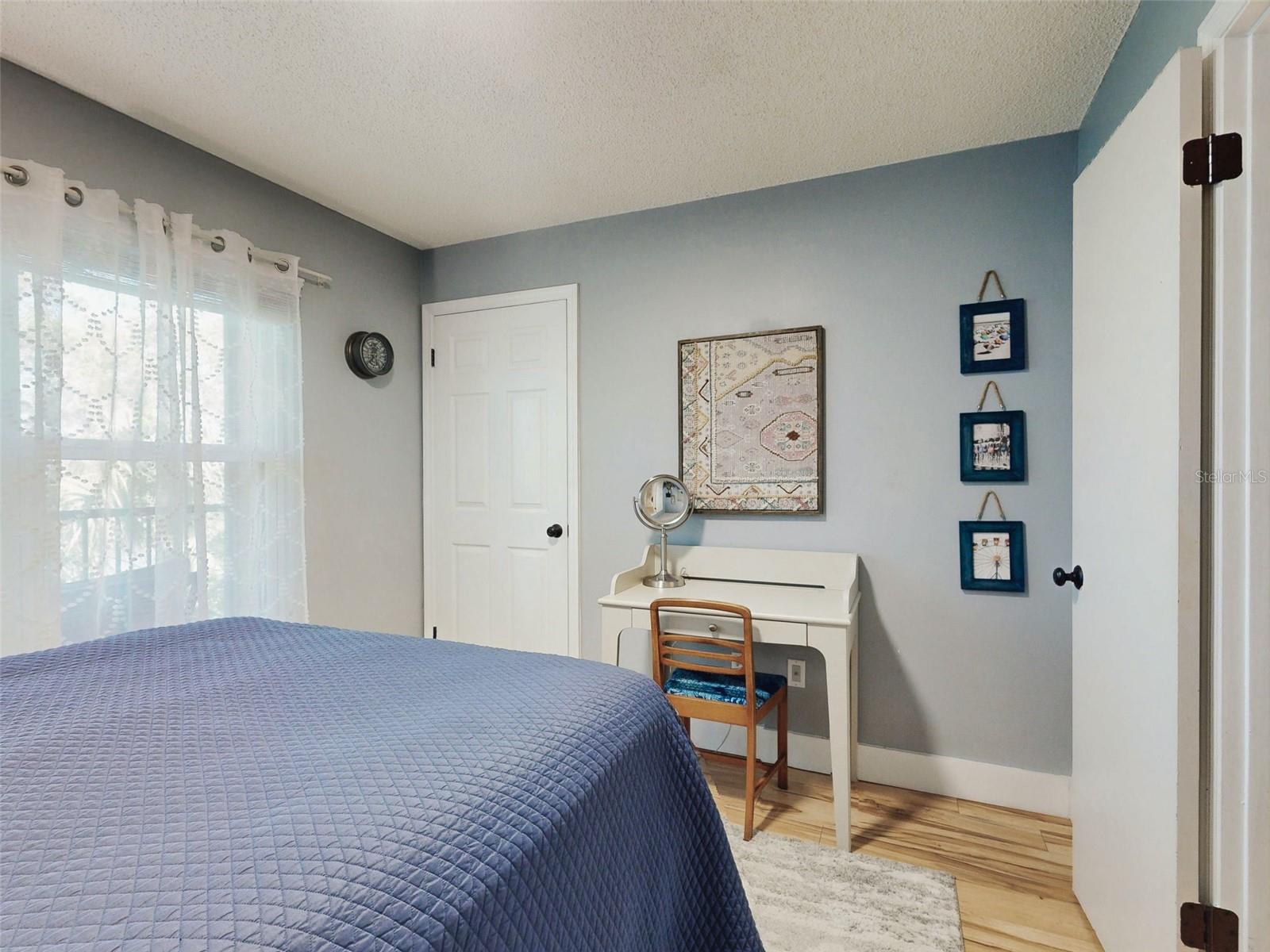 Image 22 of 40 For 1401 Palmetto Avenue 306