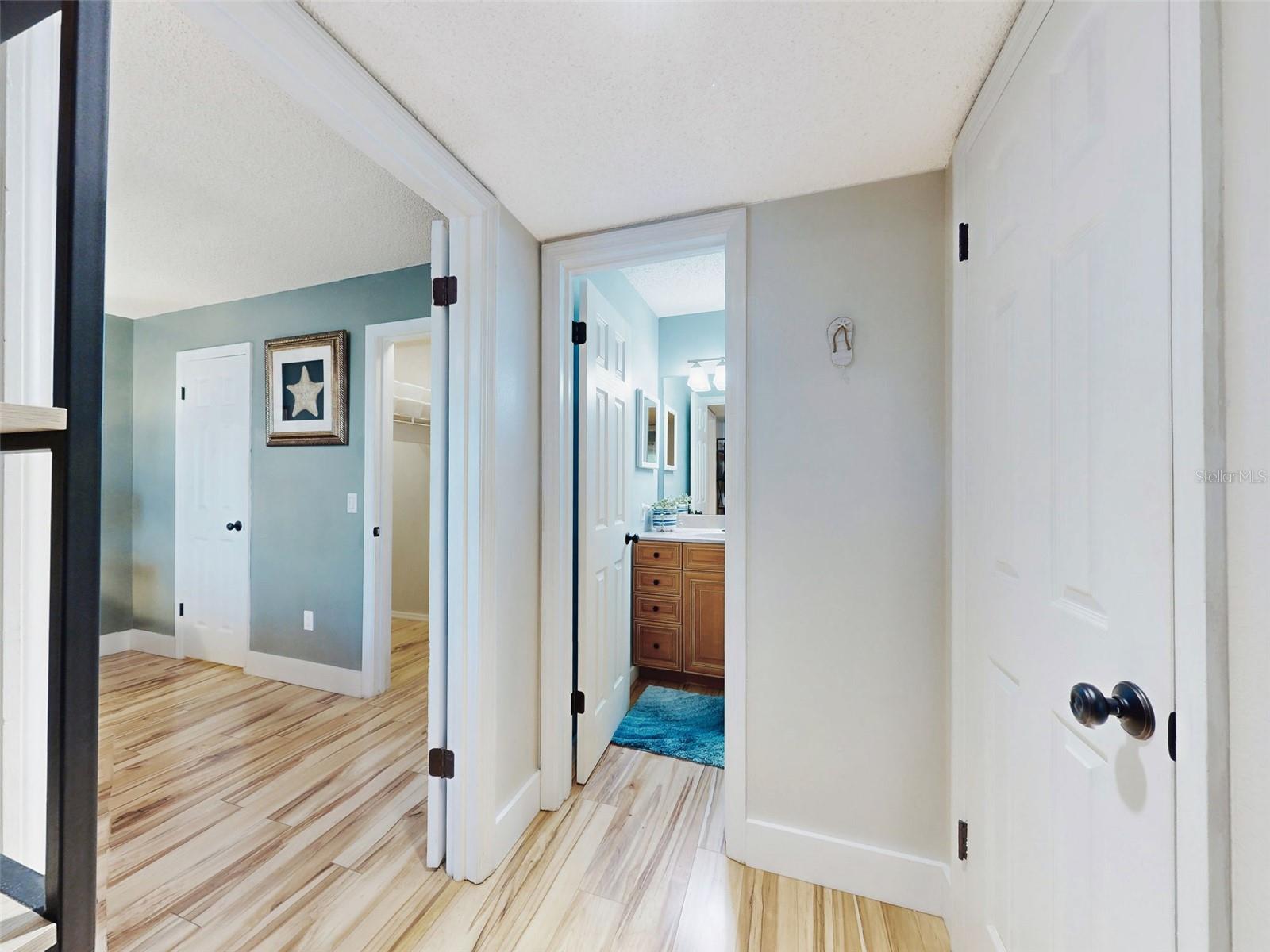 Image 23 of 40 For 1401 Palmetto Avenue 306