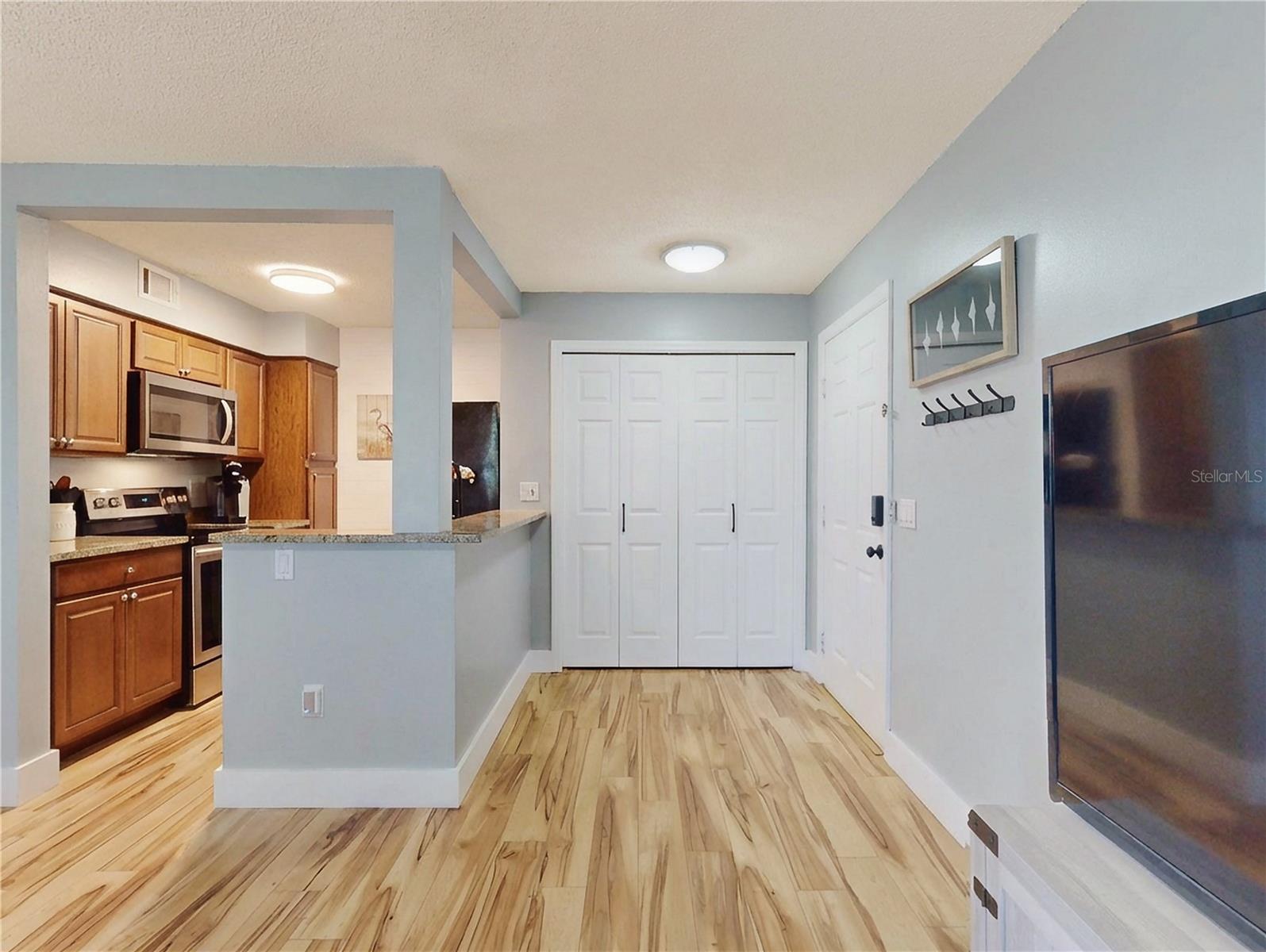 Image 8 of 40 For 1401 Palmetto Avenue 306