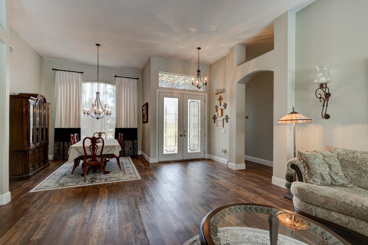 Image 10 of 43 For 1749 Arash Circle