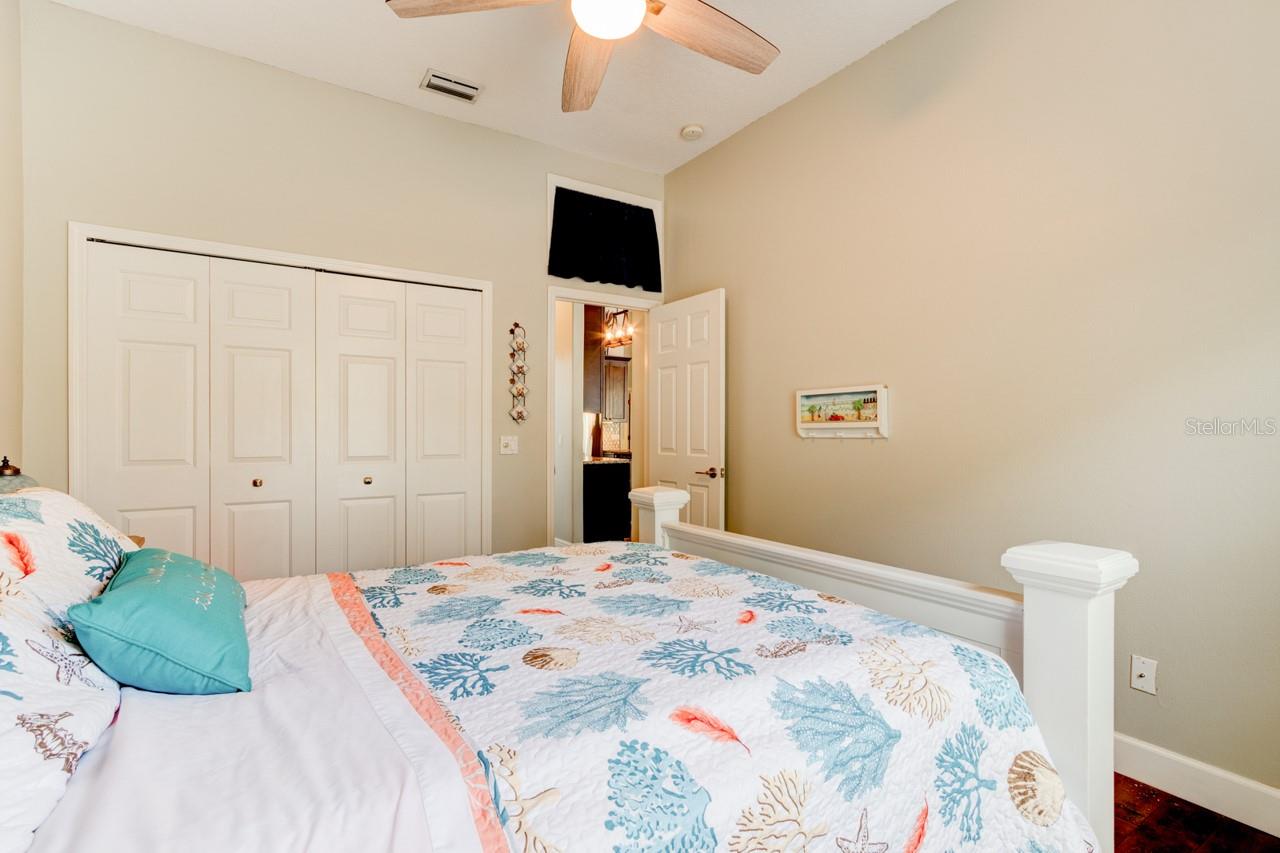 Image 25 of 43 For 1749 Arash Circle