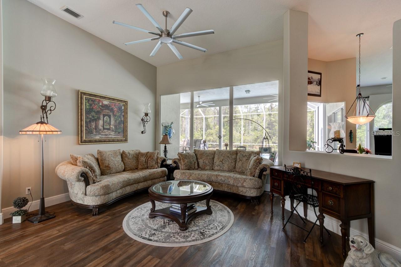 Image 8 of 43 For 1749 Arash Circle