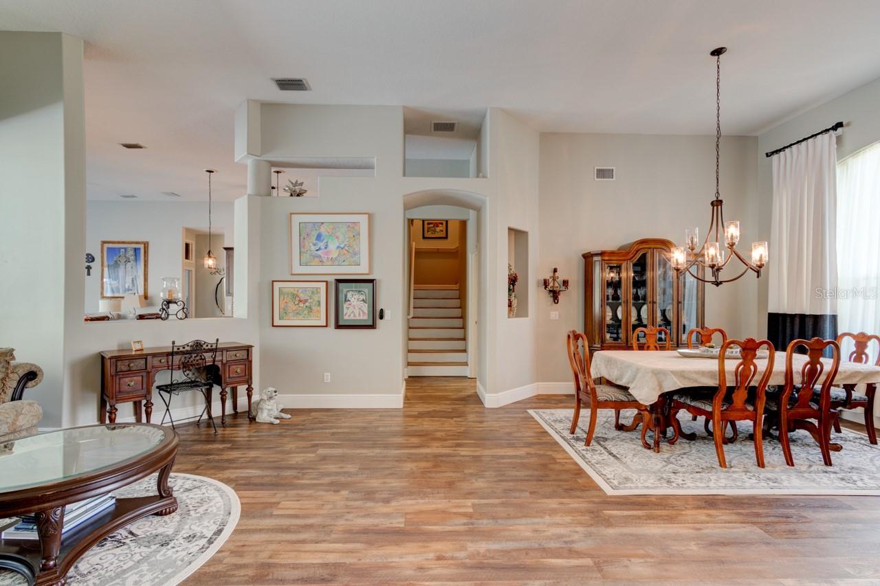 Image 9 of 43 For 1749 Arash Circle