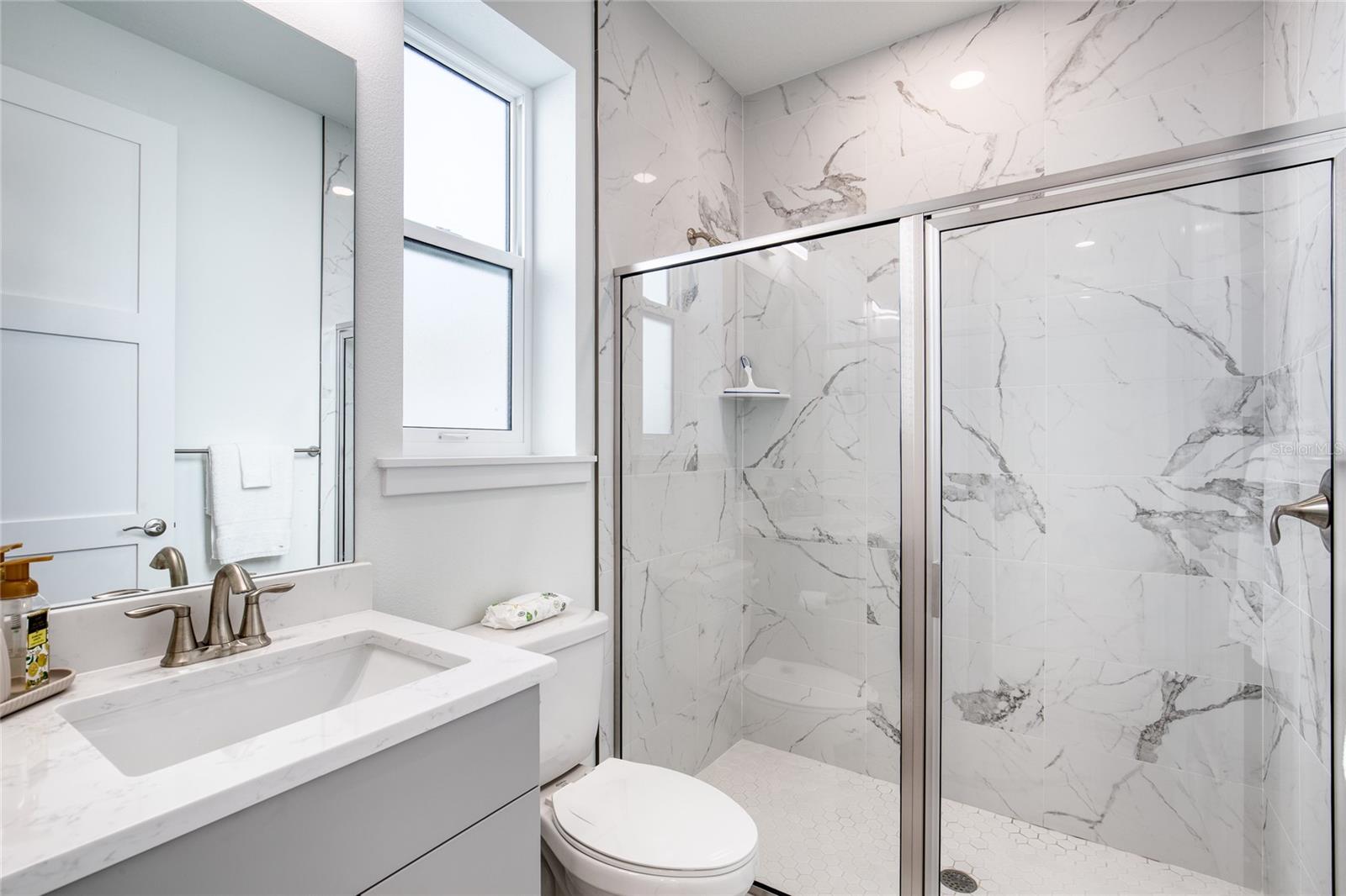 Image 18 of 96 For 206 Halifax Avenue