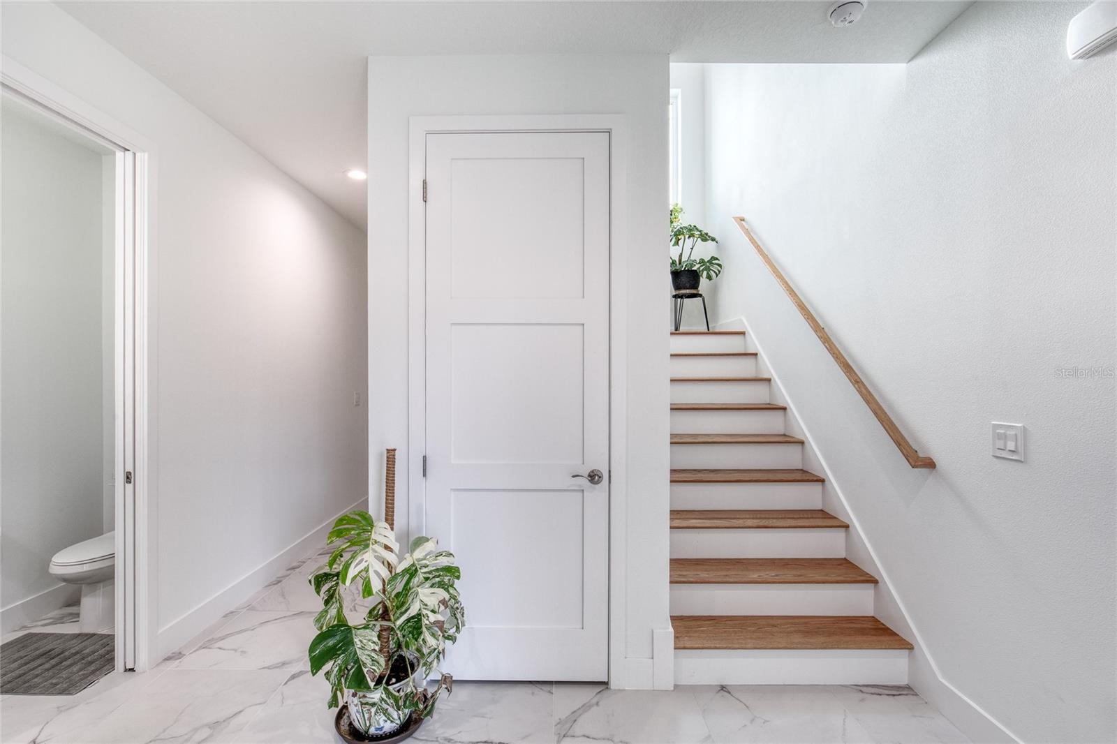 Image 20 of 96 For 206 Halifax Avenue