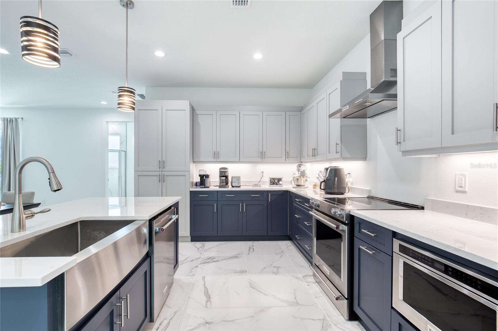 Image 25 of 96 For 206 Halifax Avenue