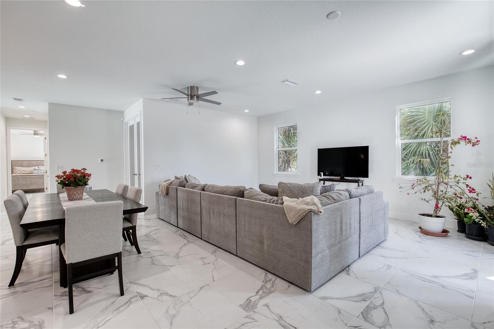 Image 31 of 96 For 206 Halifax Avenue