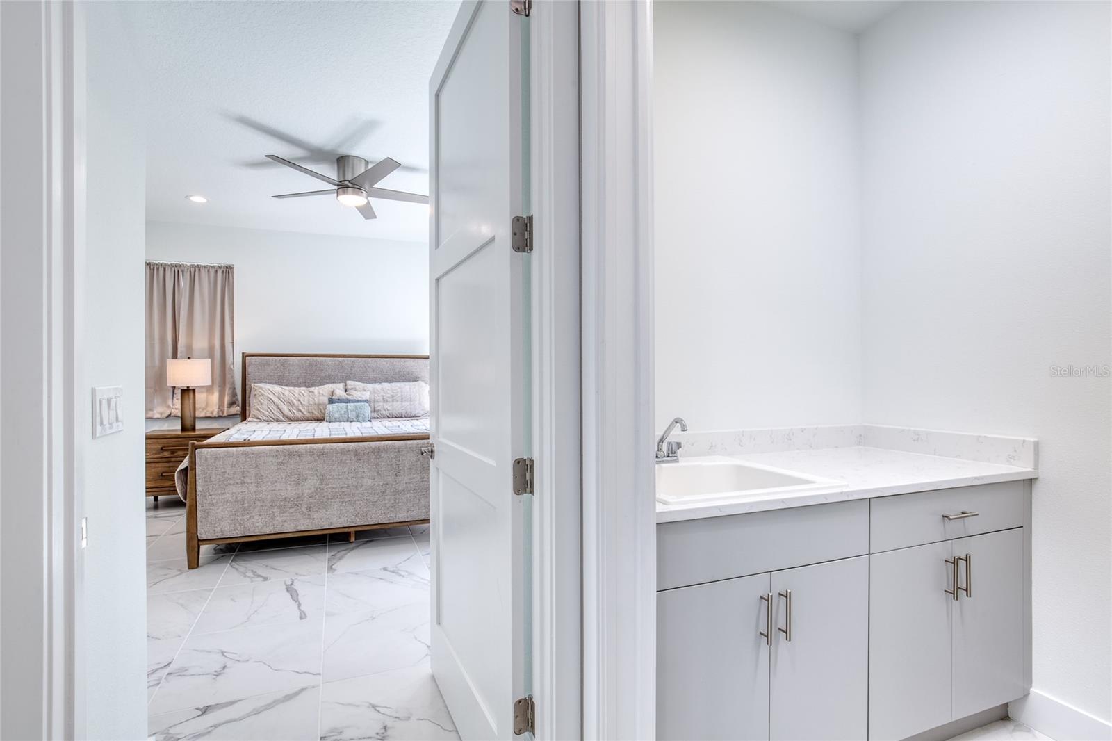 Image 43 of 96 For 206 Halifax Avenue