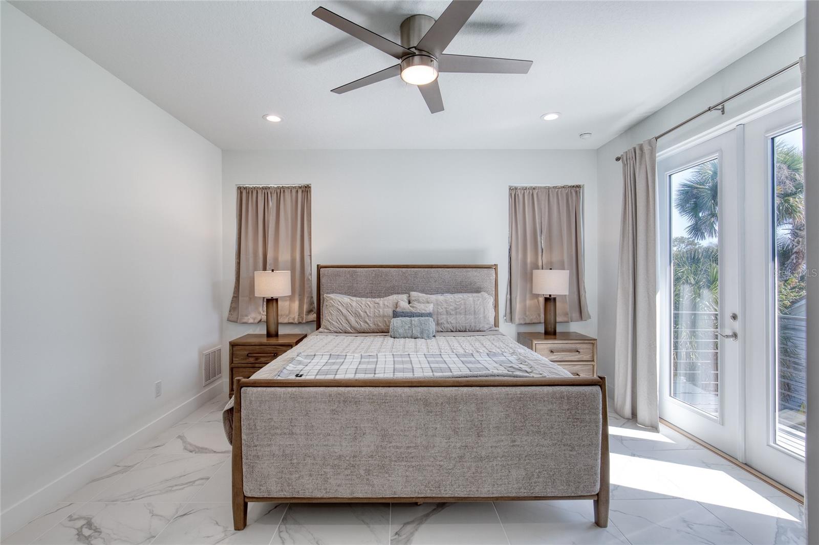 Image 44 of 96 For 206 Halifax Avenue