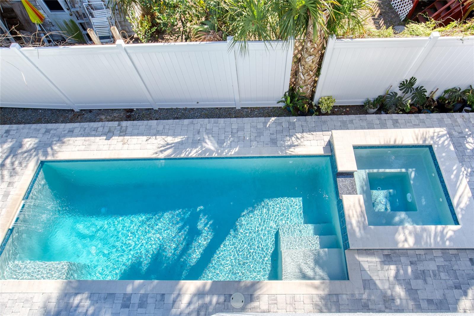 Image 47 of 96 For 206 Halifax Avenue