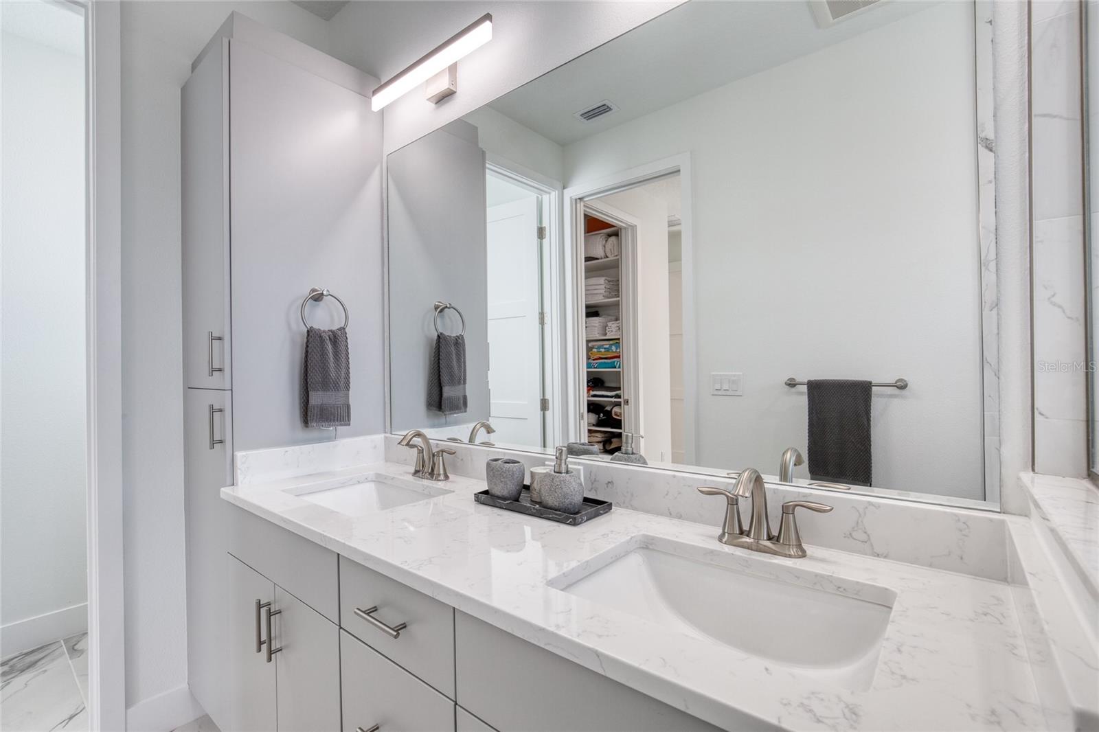 Image 58 of 96 For 206 Halifax Avenue